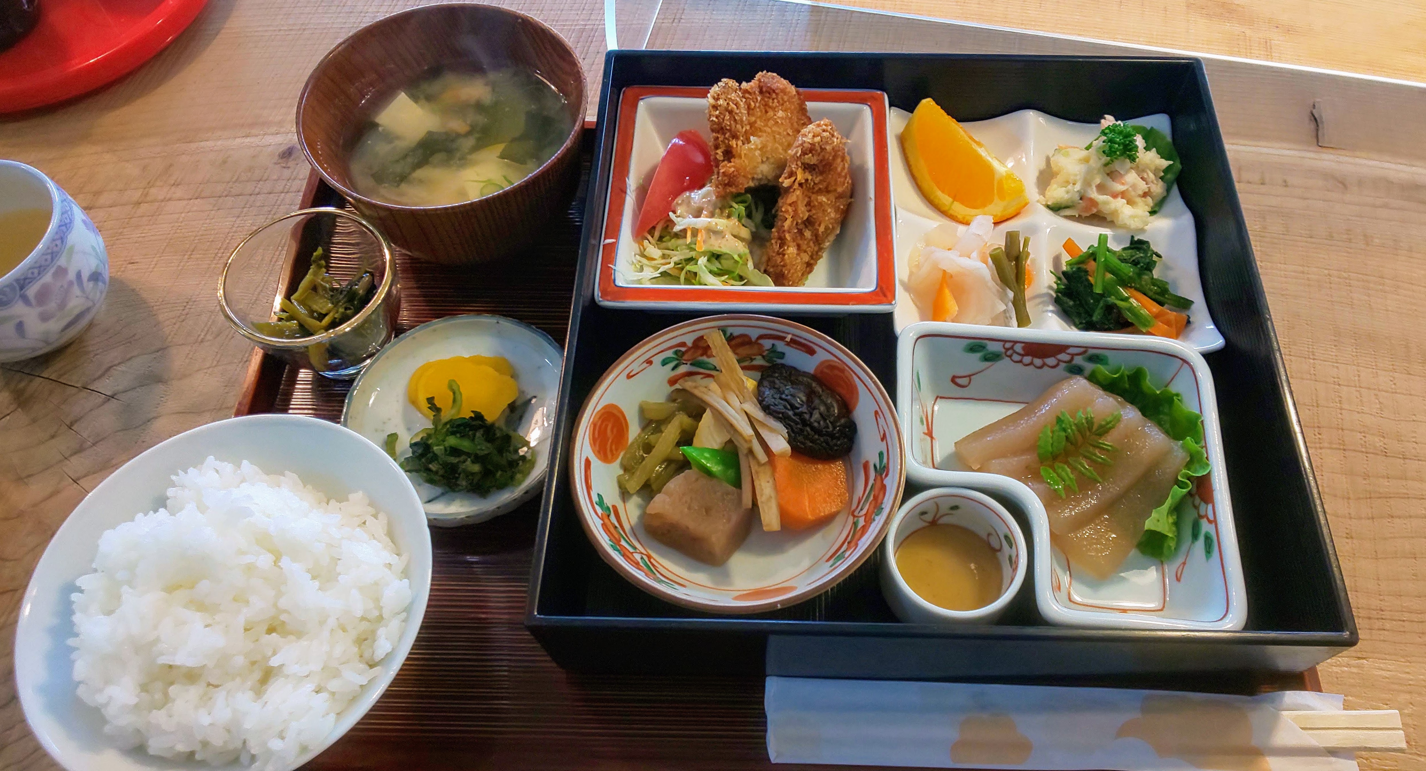 トンカツ定食
